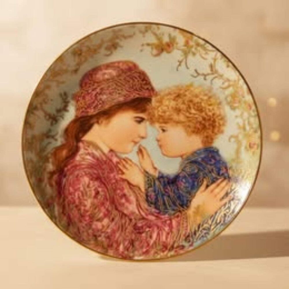 "Sarah and Tess" by the Edwin M. Knowles China Company